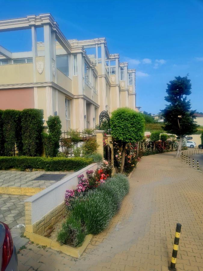 Апартамент- Вила Флоренс На 600 М От Плажа! Varna Dış mekan fotoğraf